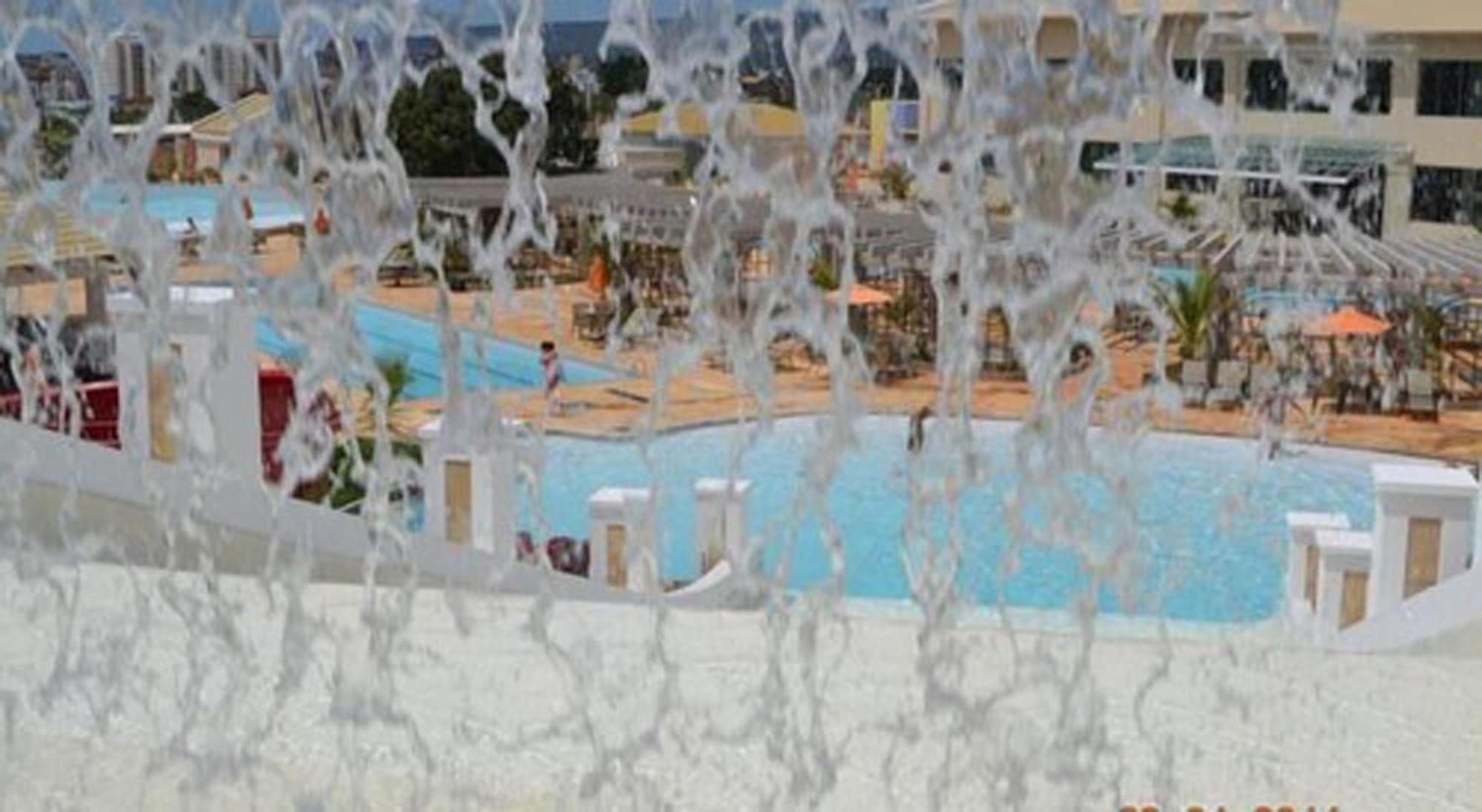 L'Acqua Diroma Oficial - Parque Com Piscina De Ondas Exclusiva Калдас Новас Екстериор снимка